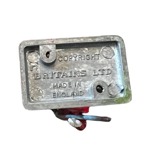 Vintage Britains Small Figurine - Picture 3 of 3